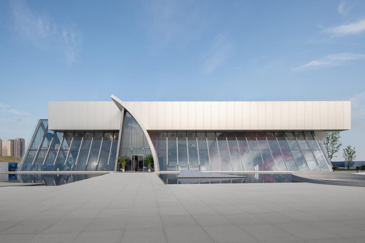 BIM建筑|西安泾河新城崇文郎樾展示中心 / aoe事建组