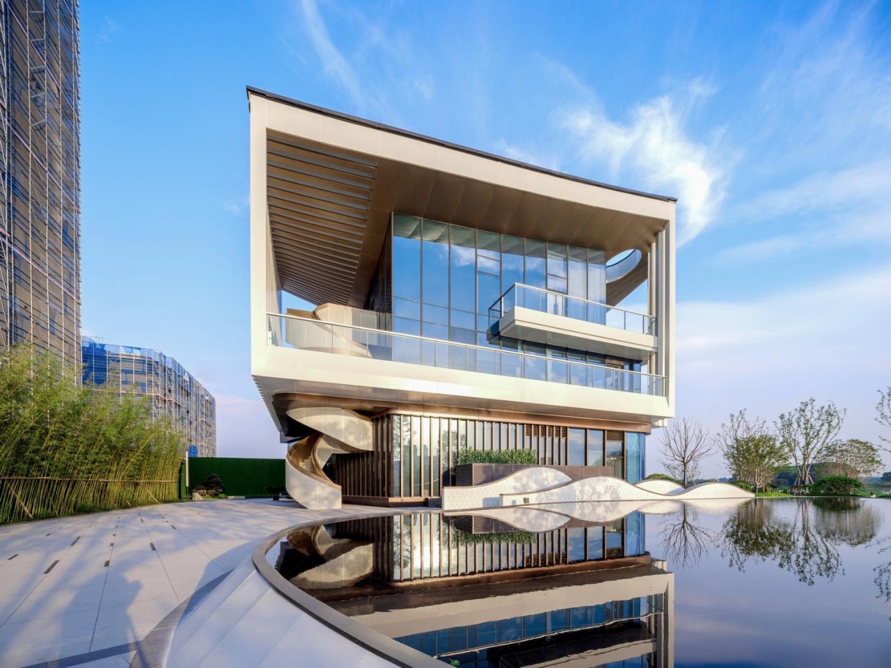 BIM建筑|长三角科大亨芯研究院：在长三角“原点”打造江南水乡式特色产业园 / 三益建筑