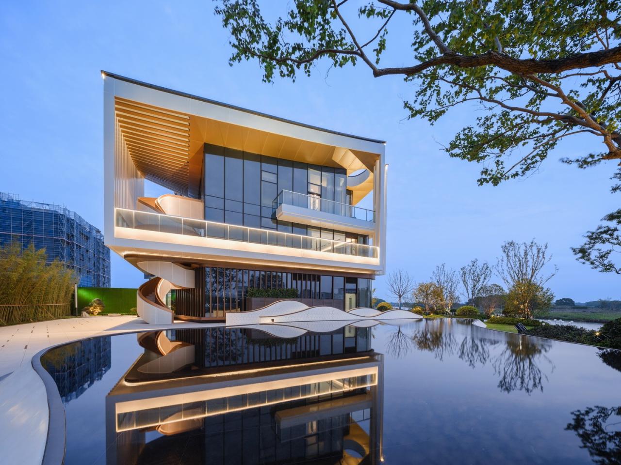 BIM建筑|长三角科大亨芯研究院：在长三角“原点”打造江南水乡式特色产业园 / 三益建筑