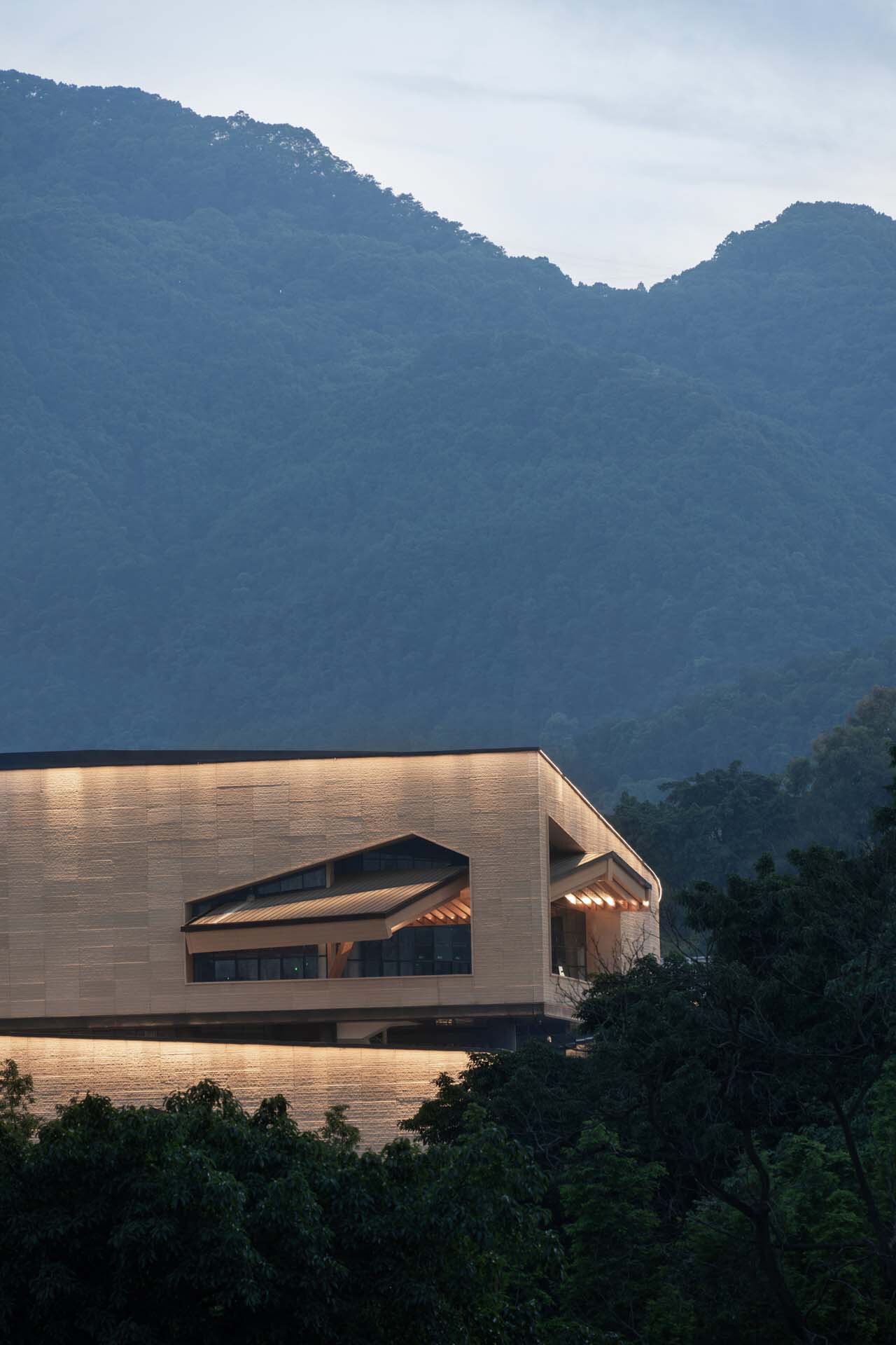 BIM建筑|重庆·1949大剧院 / 重庆悦集建筑设计事务所