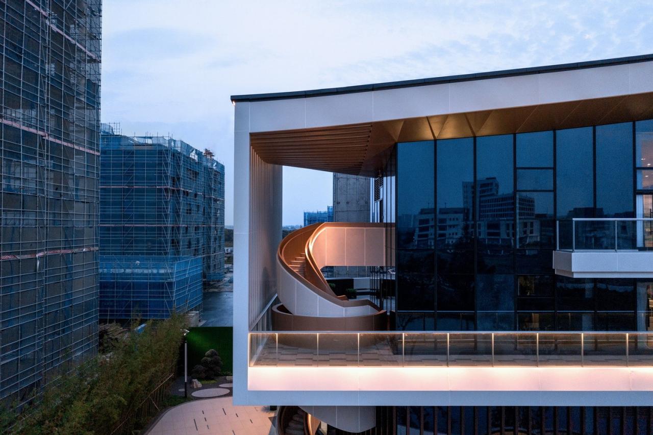 BIM建筑|长三角科大亨芯研究院：在长三角“原点”打造江南水乡式特色产业园 / 三益建筑