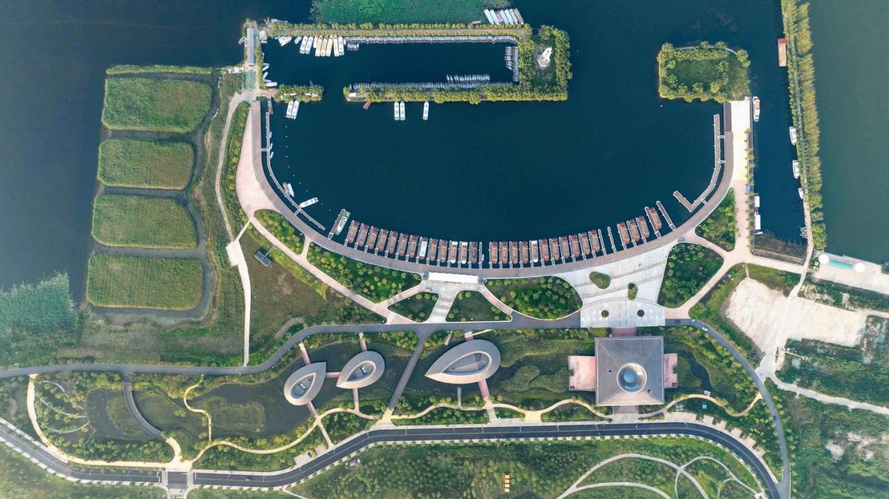 BIM建筑|雄安白洋淀水岸公园 / TLS景观设计事务所