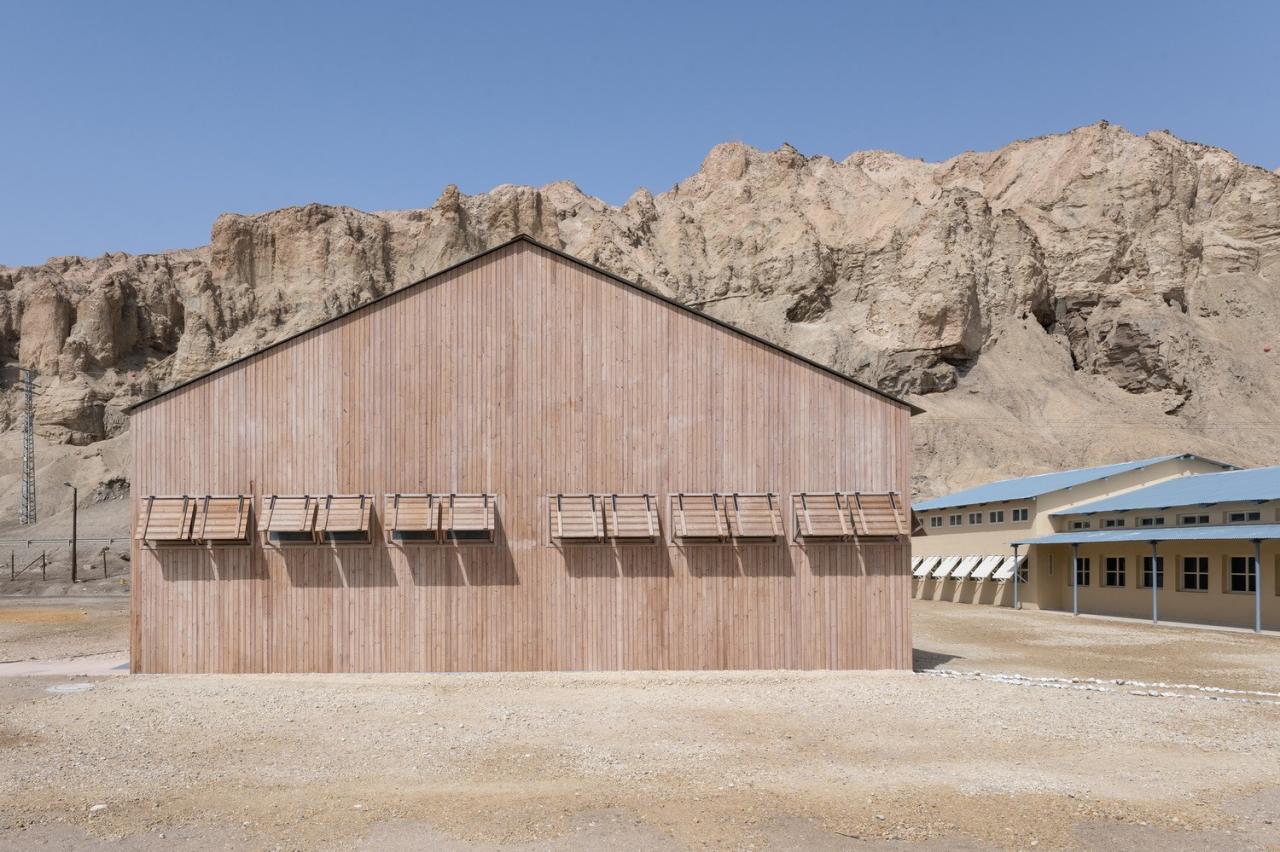 BIM建筑|Moshe Novomesky 死海游客中心 / Kimmel Eshkolot 建筑事务所