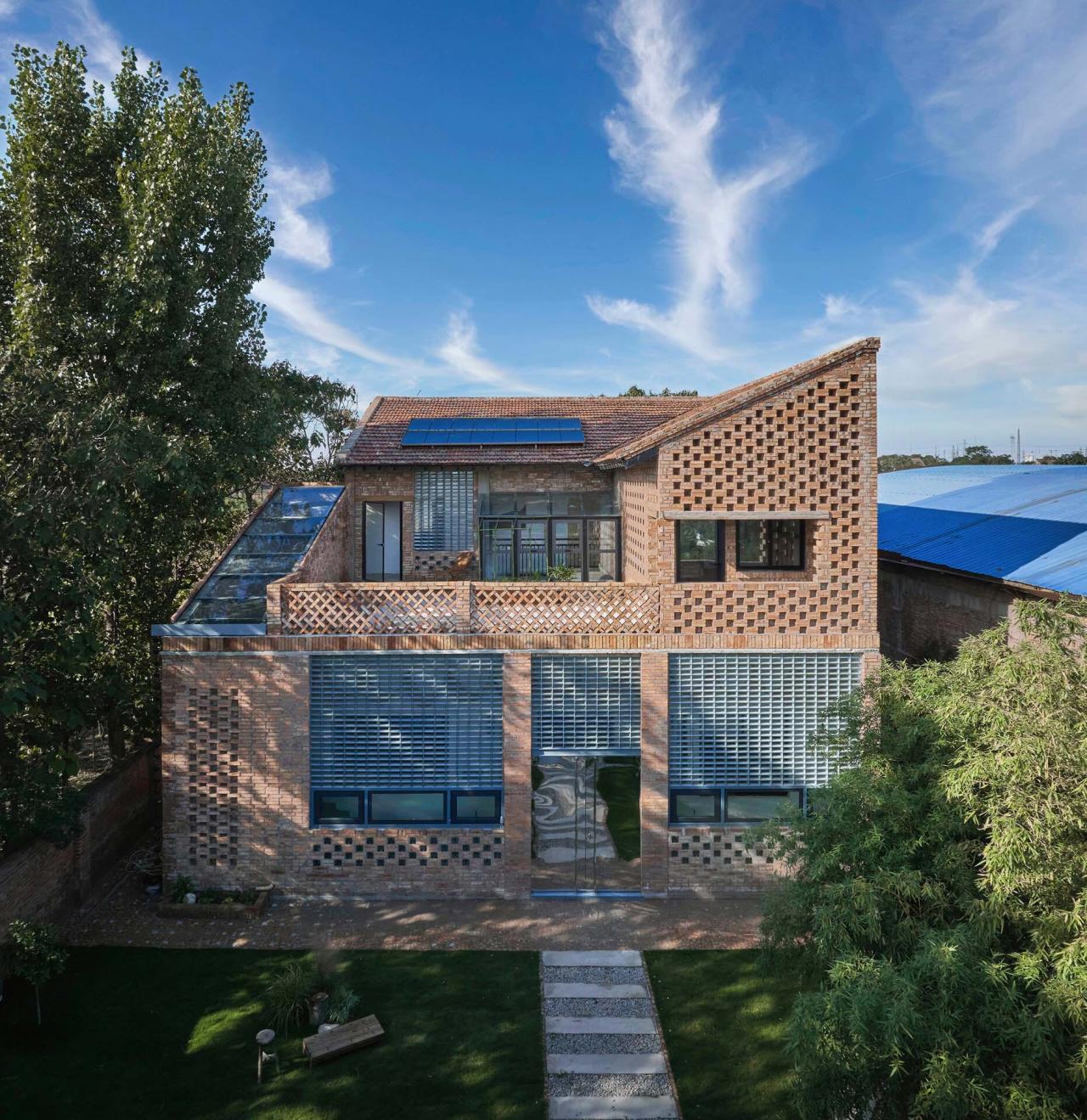 BIM建筑|渭南·巴邑村玻璃砖房 / 西安建筑科技大学设计研究总院