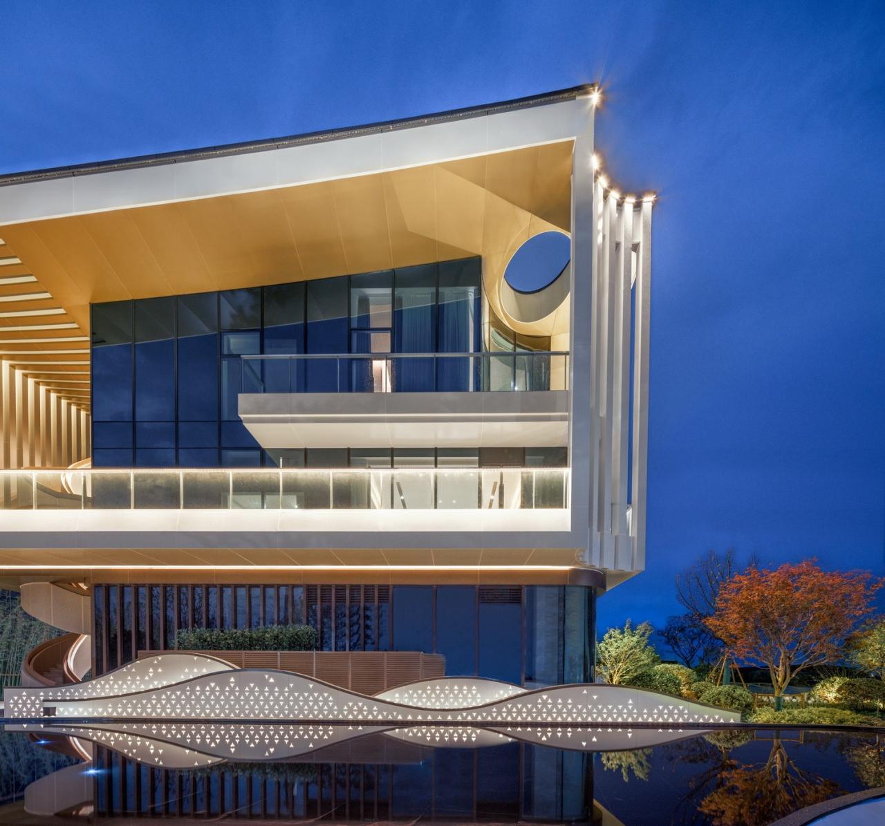 BIM建筑|长三角科大亨芯研究院：在长三角“原点”打造江南水乡式特色产业园 / 三益建筑