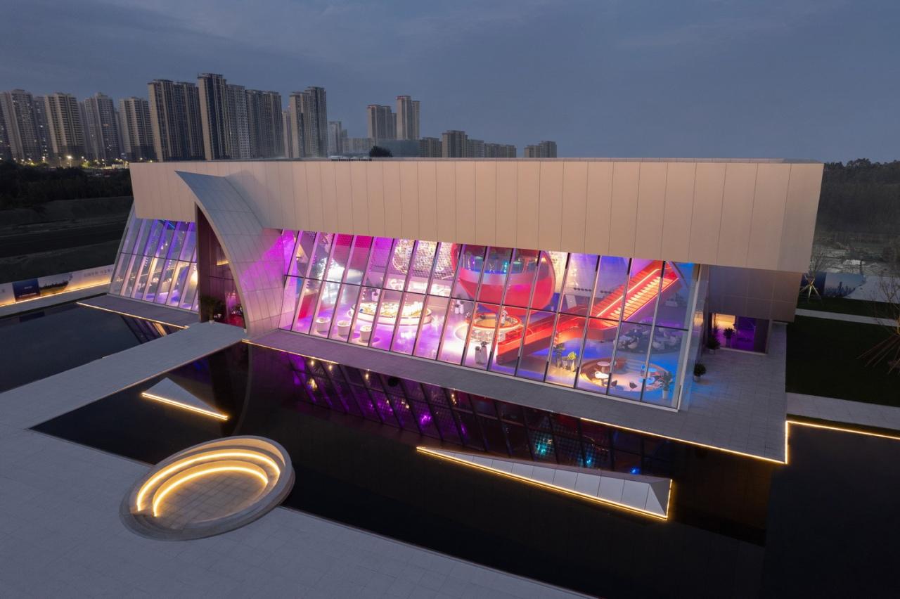 BIM建筑|西安泾河新城崇文郎樾展示中心 / aoe事建组