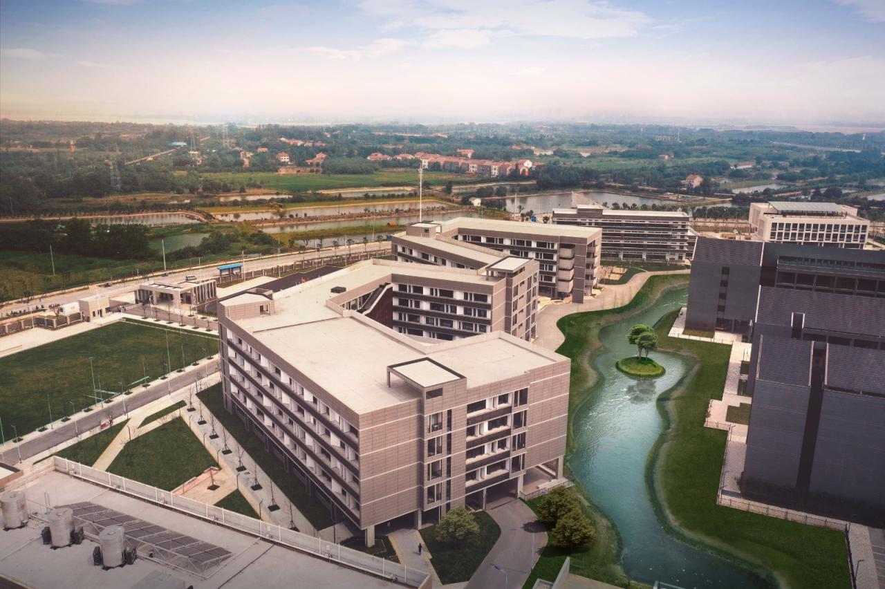 BIM建筑|行山乐水书自华：长江艺术工程职业学院3#教学实训楼 / 湖北建艺风工程设计有限公司