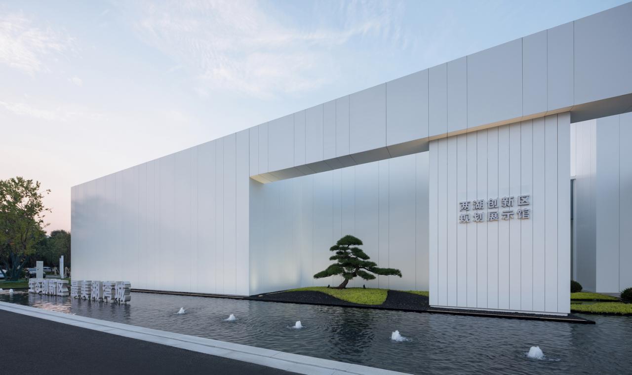 BIM建筑|江南印·造园六章——“两湖”创新区规划展示馆 / 简和建筑