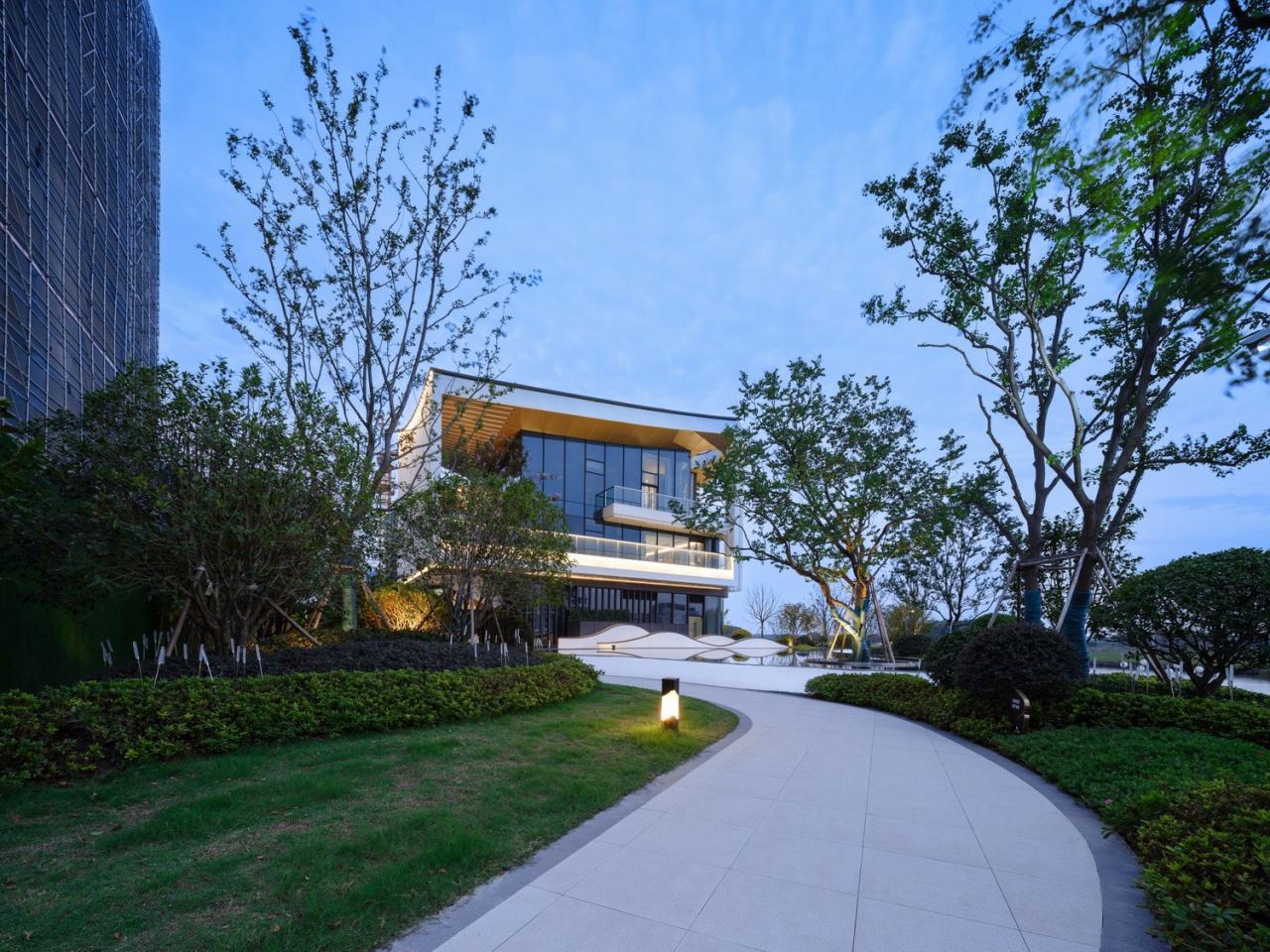 BIM建筑|长三角科大亨芯研究院：在长三角“原点”打造江南水乡式特色产业园 / 三益建筑