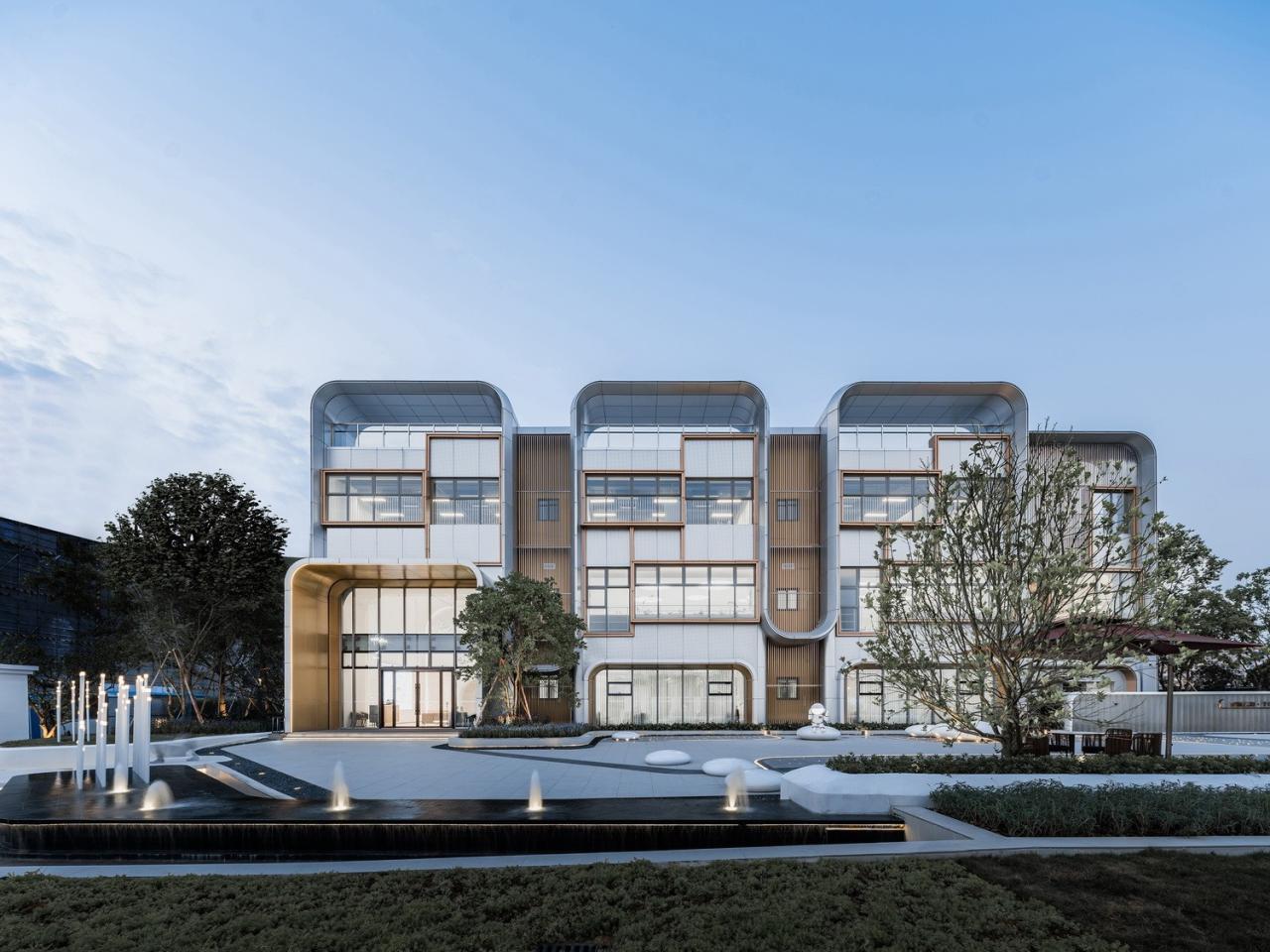 BIM建筑|飞行梦想的建筑乌托邦：广州城投·空港1号幼儿园 / PTA上海柏涛·广州事业部