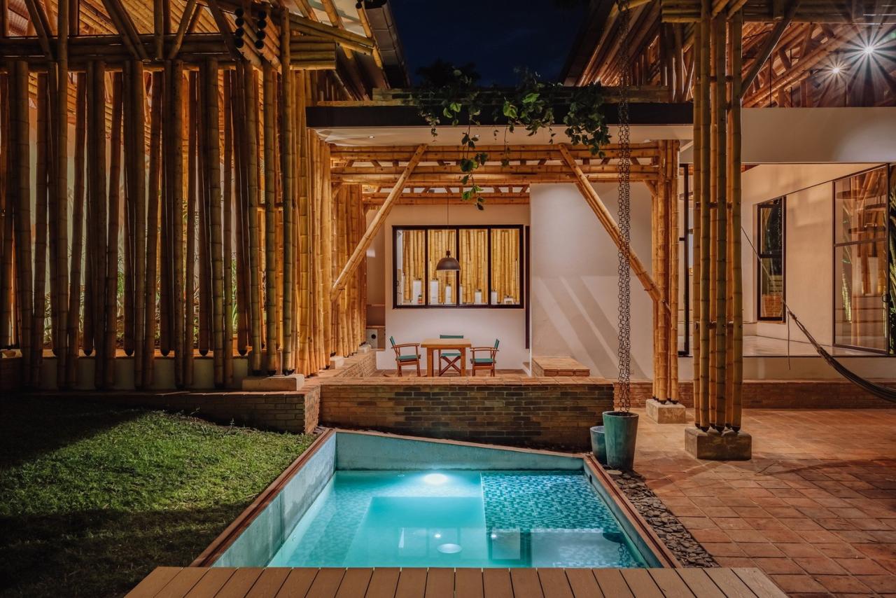 BIM建筑|竹林‘环绕’，Milguaduas 住宅 / ritmo arquitectos