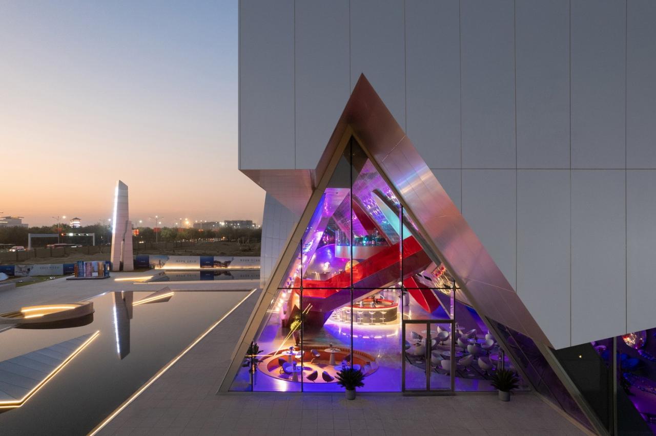 BIM建筑|西安泾河新城崇文郎樾展示中心 / aoe事建组