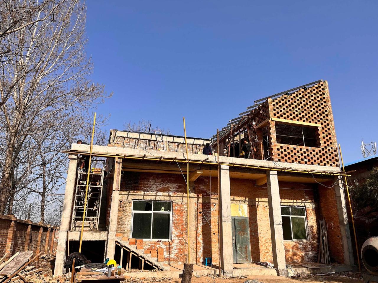 BIM建筑|渭南·巴邑村玻璃砖房 / 西安建筑科技大学设计研究总院