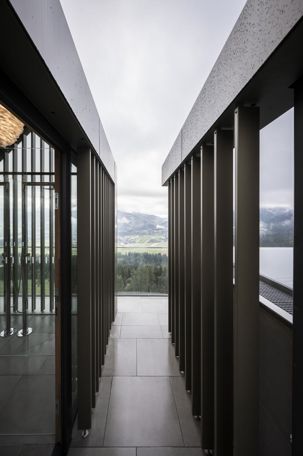 BIM建筑|“倒挂”建筑，Hubertus 酒店扩建 / noa*