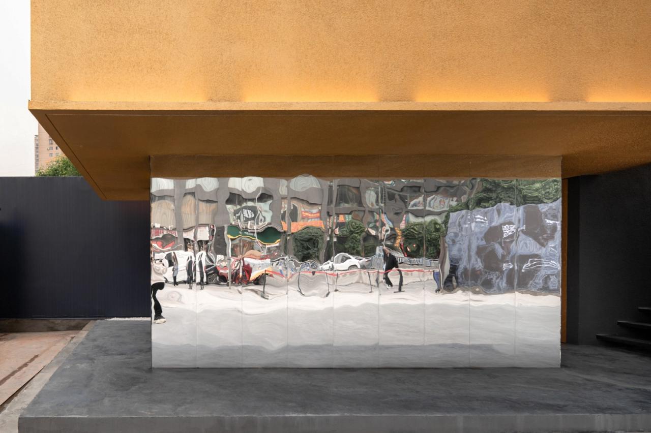 BIM建筑|重庆湖广·城市先锋展厅 / 素造建筑