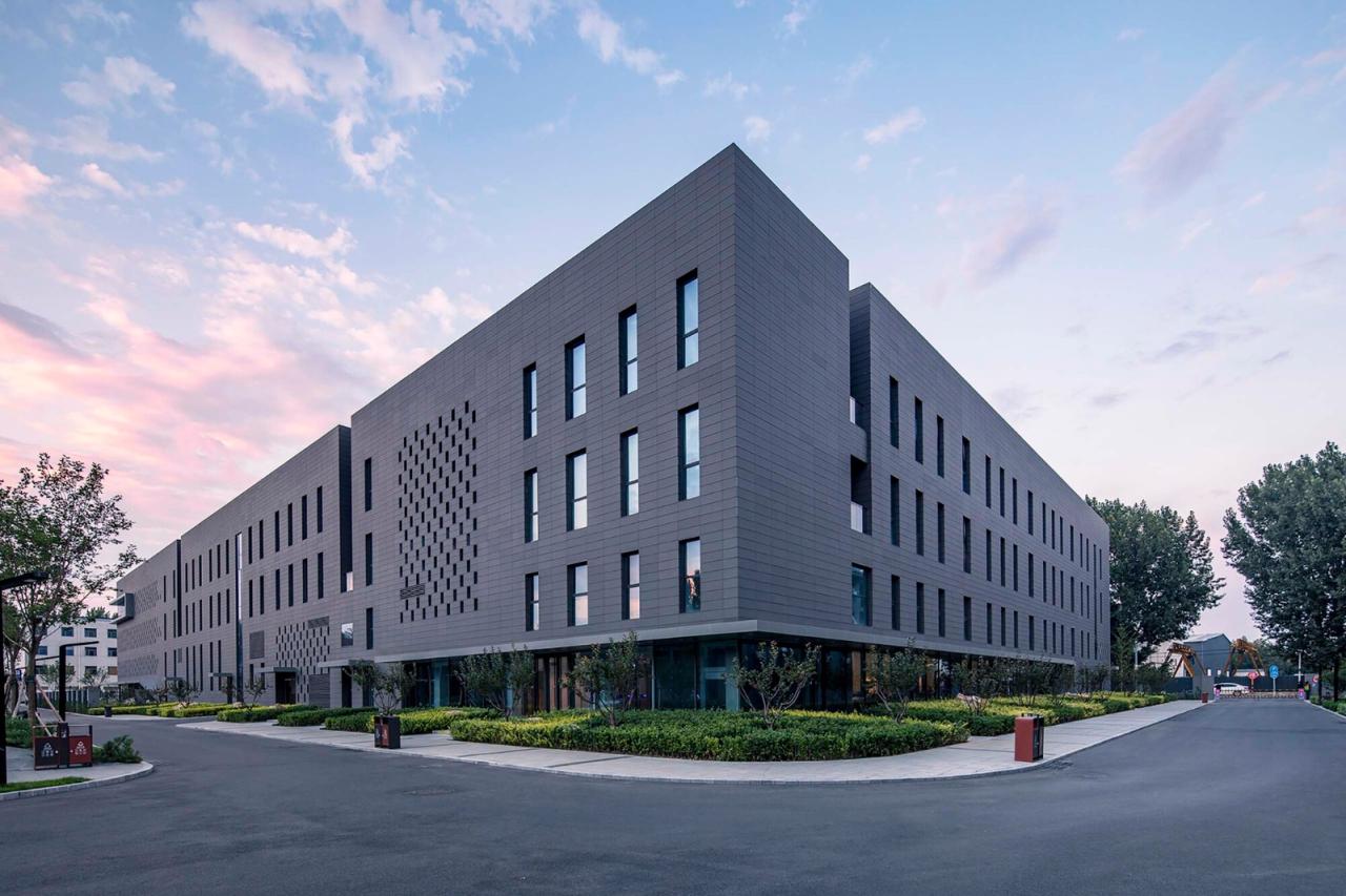 BIM建筑|朝向天空的院子——北京通州潞城市民中心 / 意度建筑