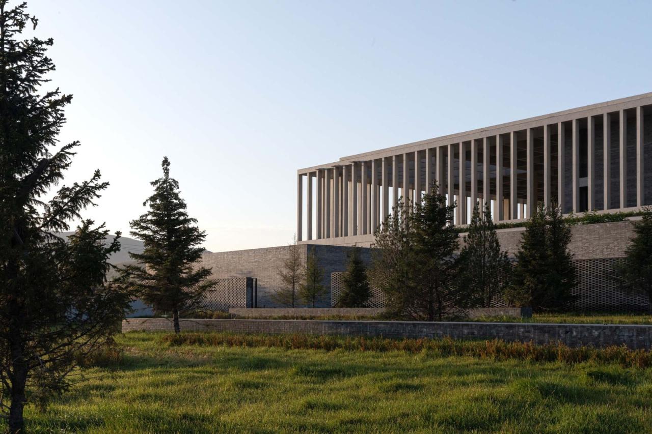 BIM建筑|宁武燕麦工厂 / 卓汉苏文建筑事务所