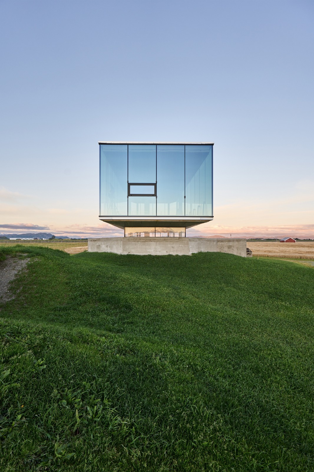 BIM建筑|军事碉堡新生，布雷克斯塔漂浮亭屋 / ASAS arkitektur