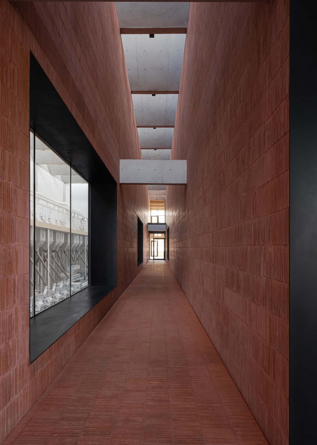 BIM建筑|宁武燕麦工厂 / 卓汉苏文建筑事务所