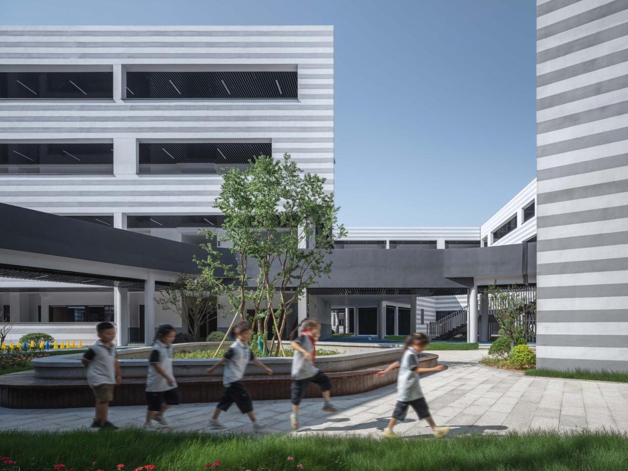 BIM建筑|衢州新华第二学校 / 零壹城市建筑事务所