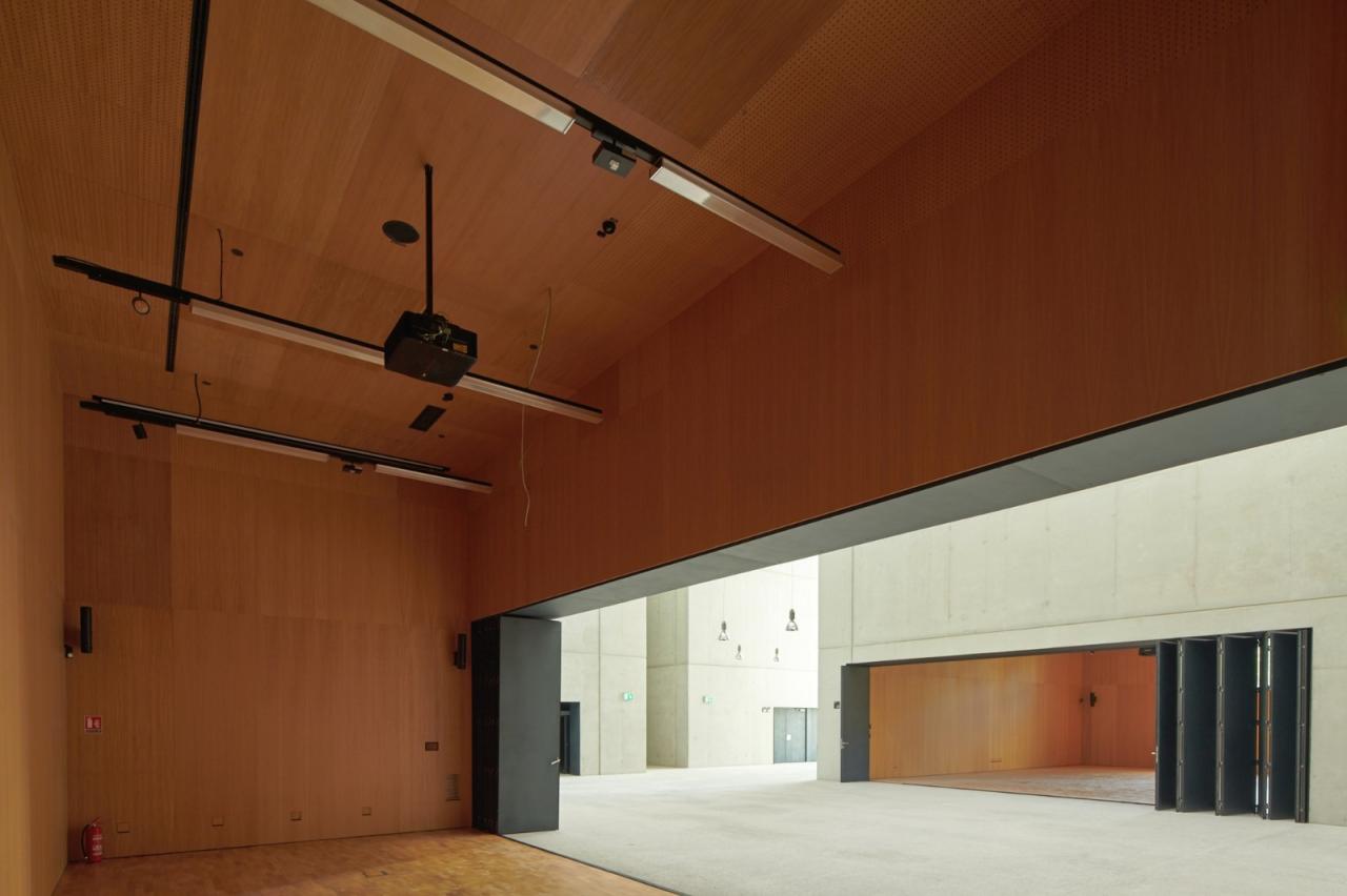 BIM建筑|东南欧创业孵化中心 / SZA d.o.o