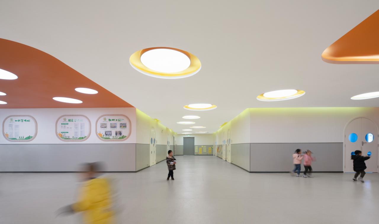 BIM建筑|成都市双流区九龙湖幼儿园 / 本末建筑　