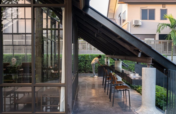 BIM建筑|EKAR将住房与酒店和狗的活动场所结合在一起