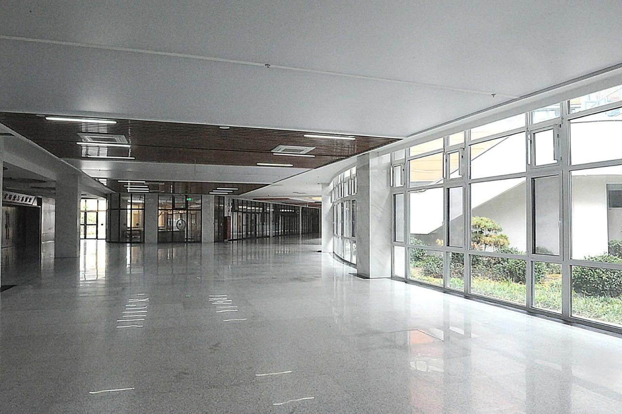 BIM建筑|济南历城二中彩石校区 / 同圆设计