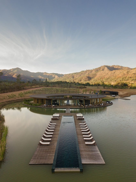 BIM建筑|索多·马达诺工作室设计环状俱乐部会所