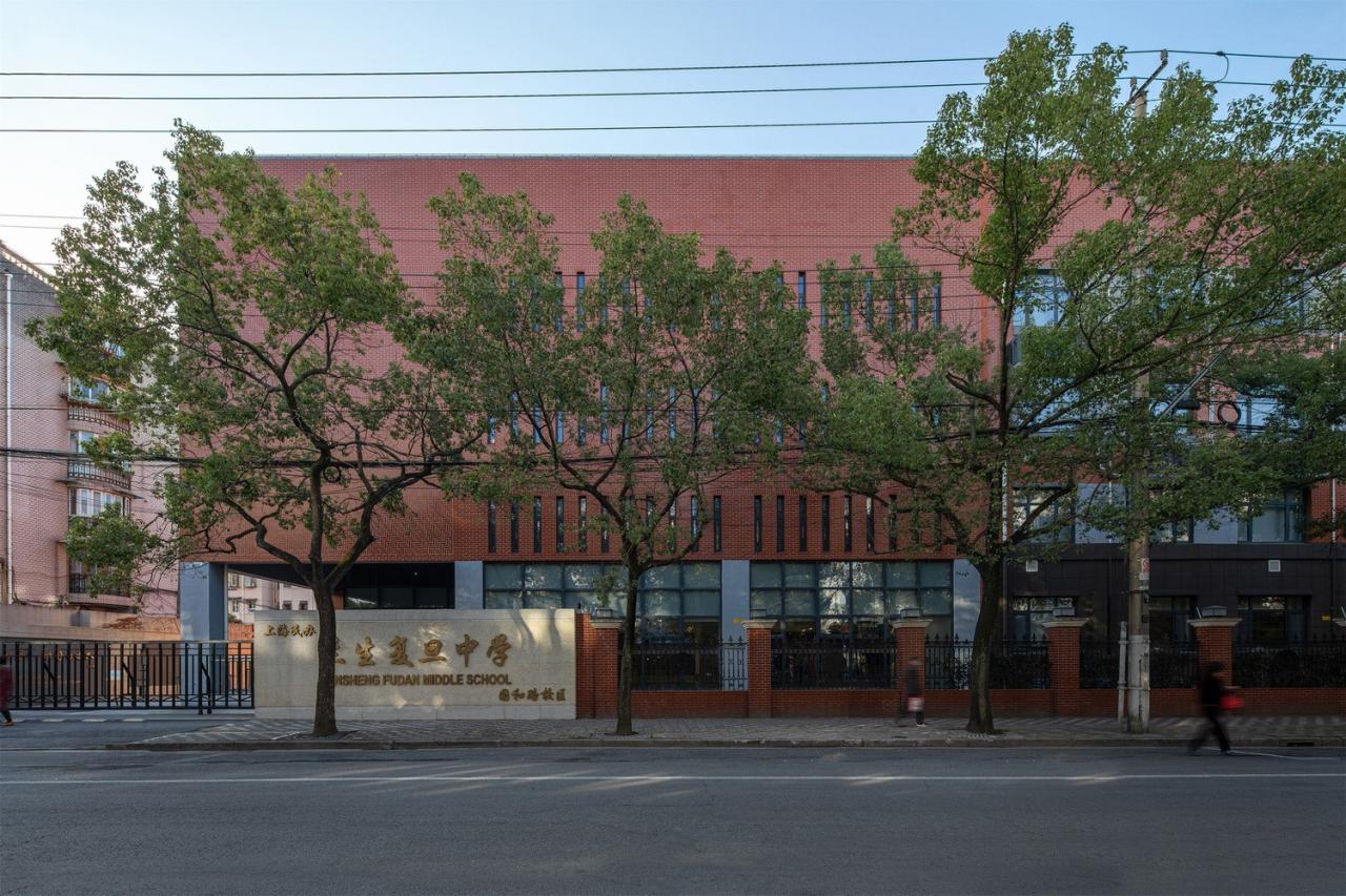 BIM建筑|兰生复旦中学国和路校区改扩建项目 / 上海华都建筑规划设计有限公司