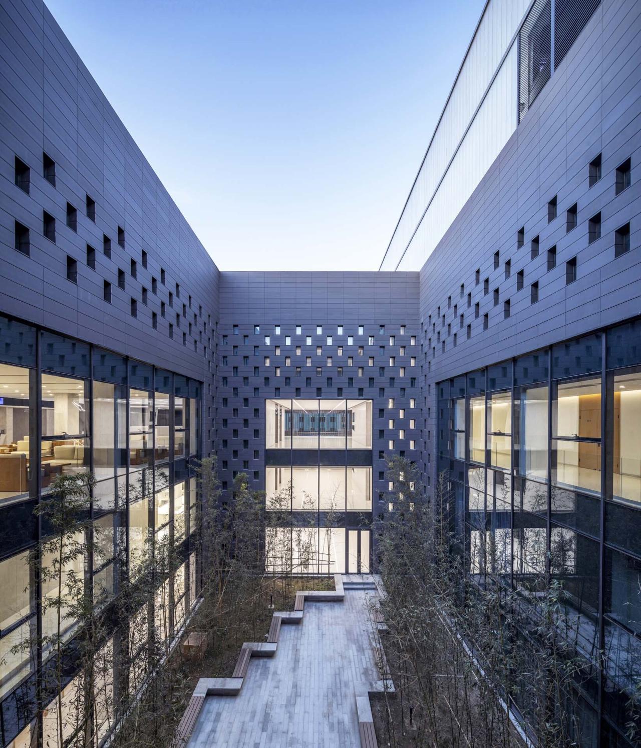 BIM建筑|朝向天空的院子——北京通州潞城市民中心 / 意度建筑