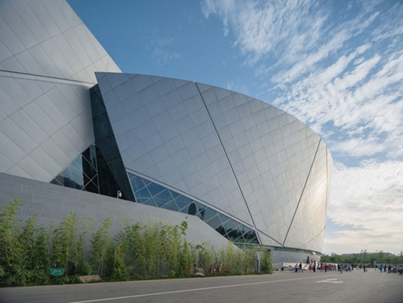 BIM建筑|帆状造型的郑州大剧院建成