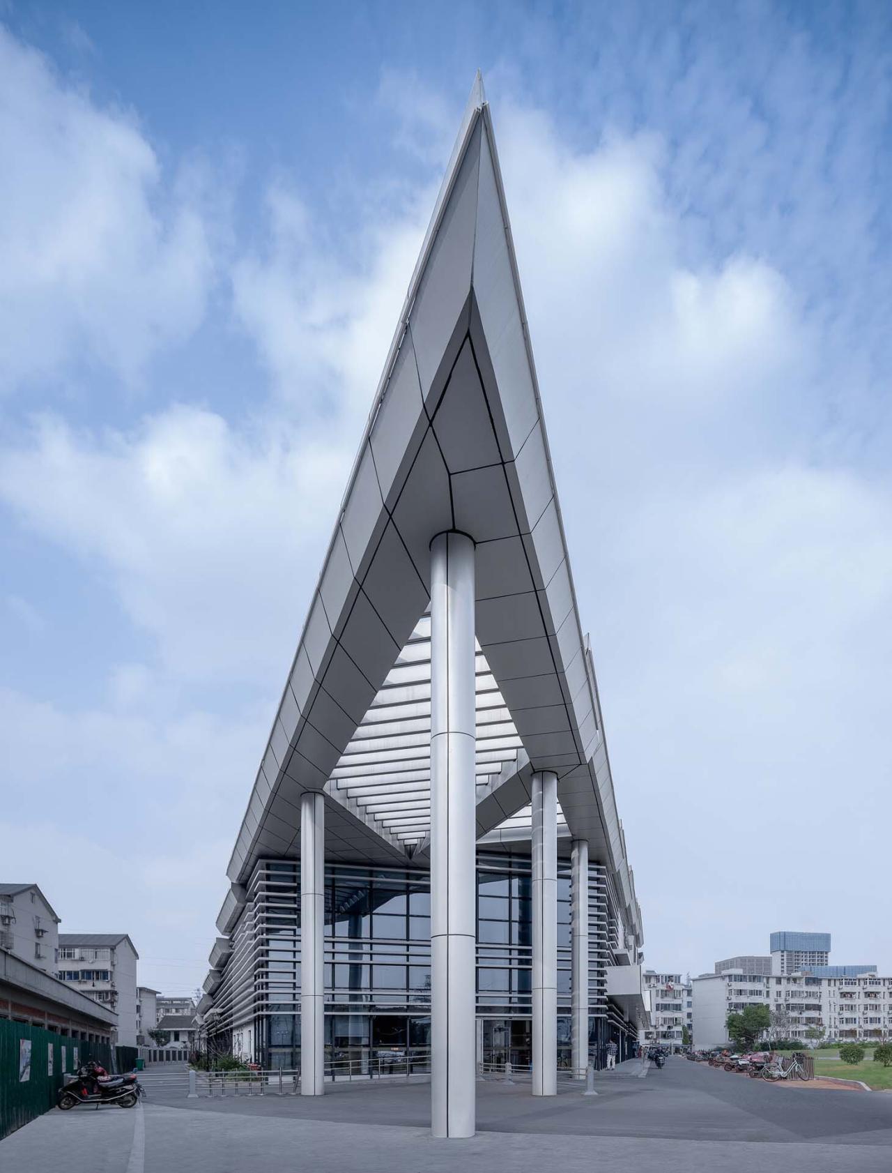 BIM建筑|刘潭市集 / 米丈建筑