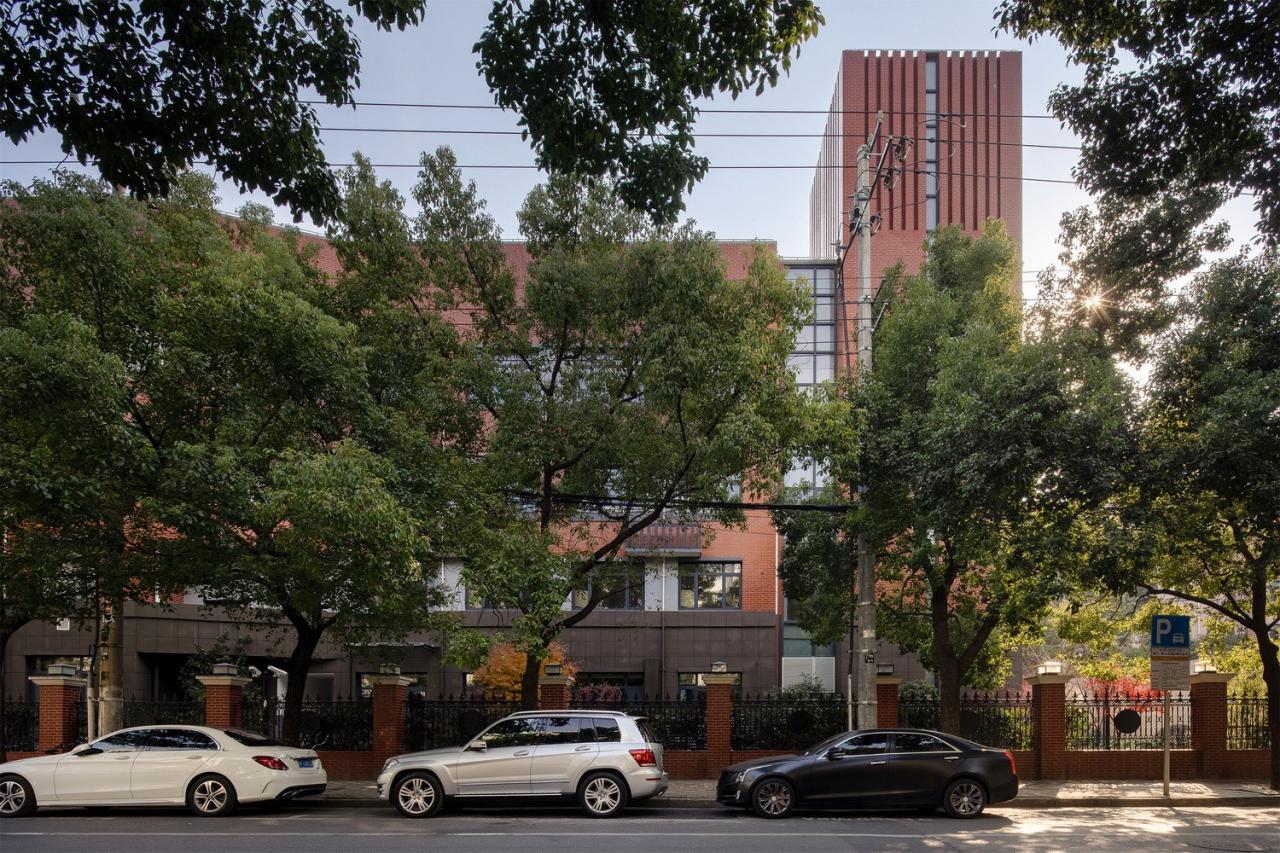 BIM建筑|兰生复旦中学国和路校区改扩建项目 / 上海华都建筑规划设计有限公司