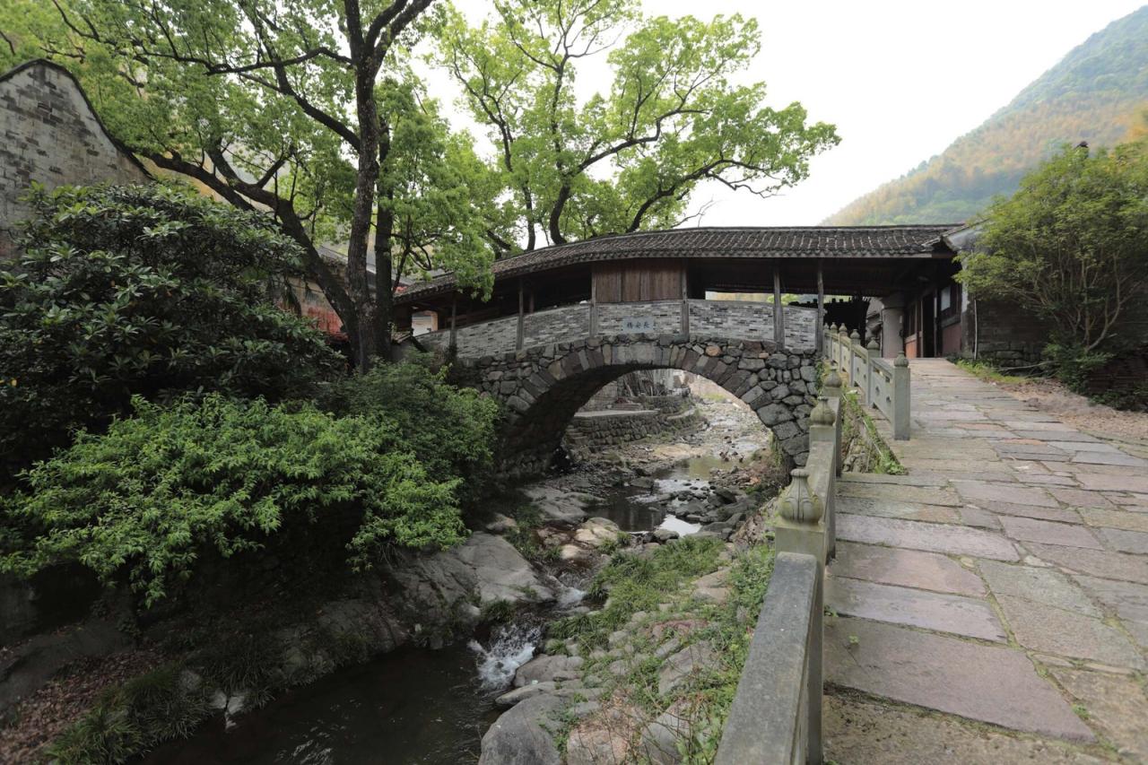 BIM建筑|奉化栖霞坑发电站改造的溪边餐厅 / 尌林建筑设计事务所