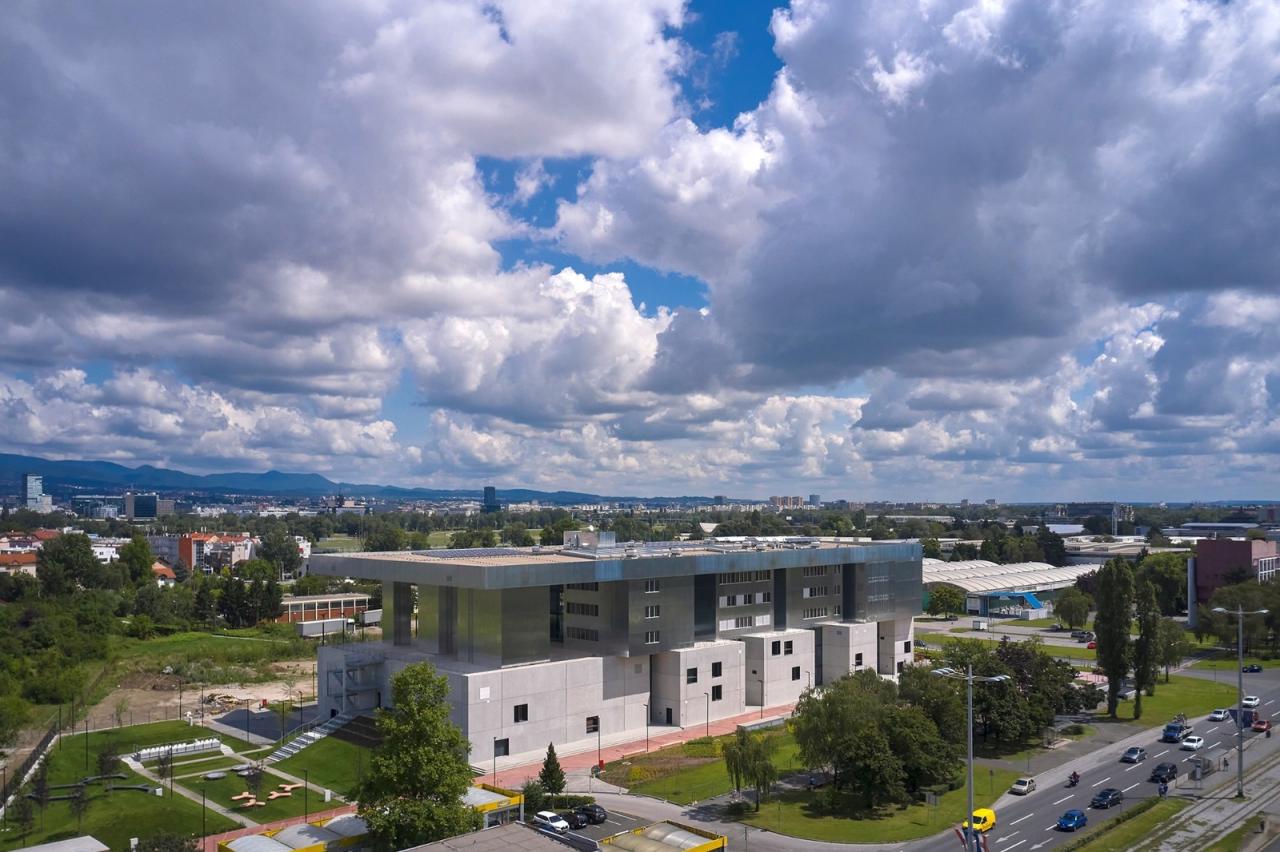 BIM建筑|东南欧创业孵化中心 / SZA d.o.o