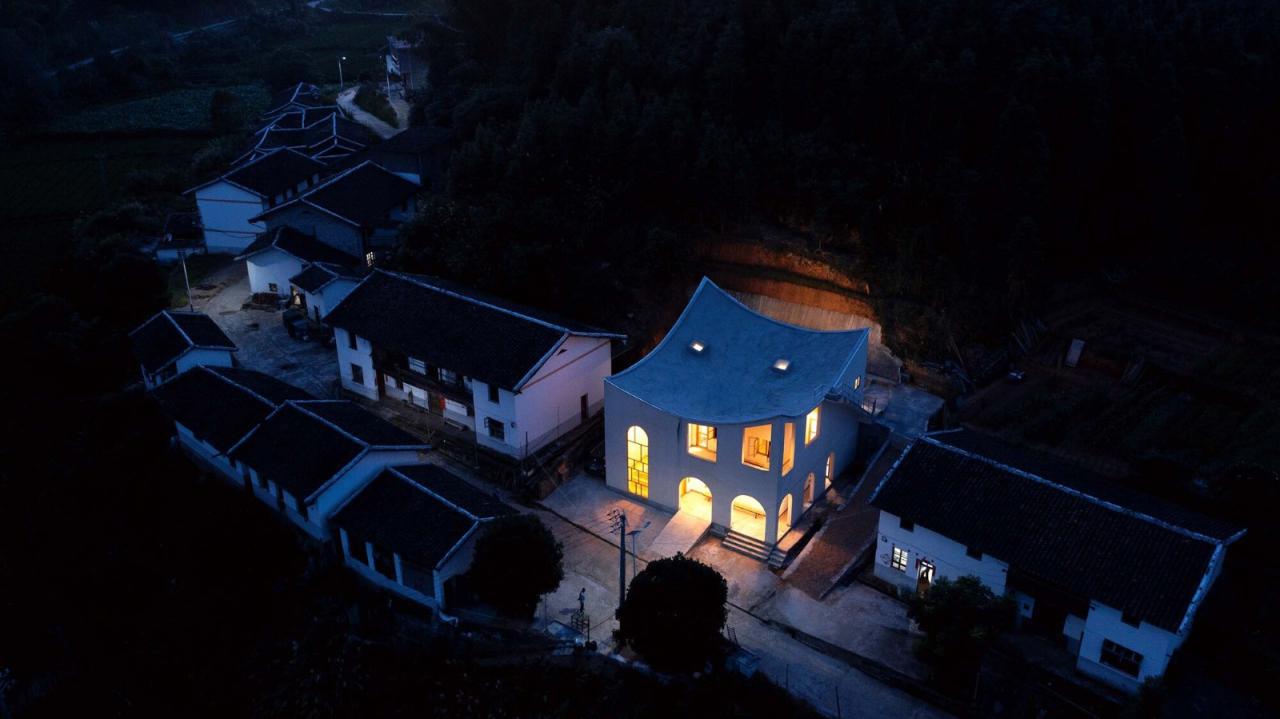 BIM建筑|乡村画室 / 跳房子建筑工作室