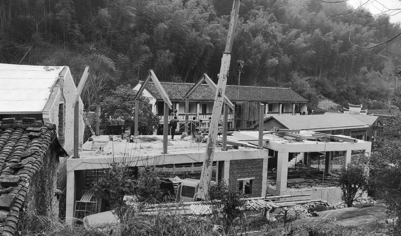 BIM建筑|奉化栖霞坑发电站改造的溪边餐厅 / 尌林建筑设计事务所