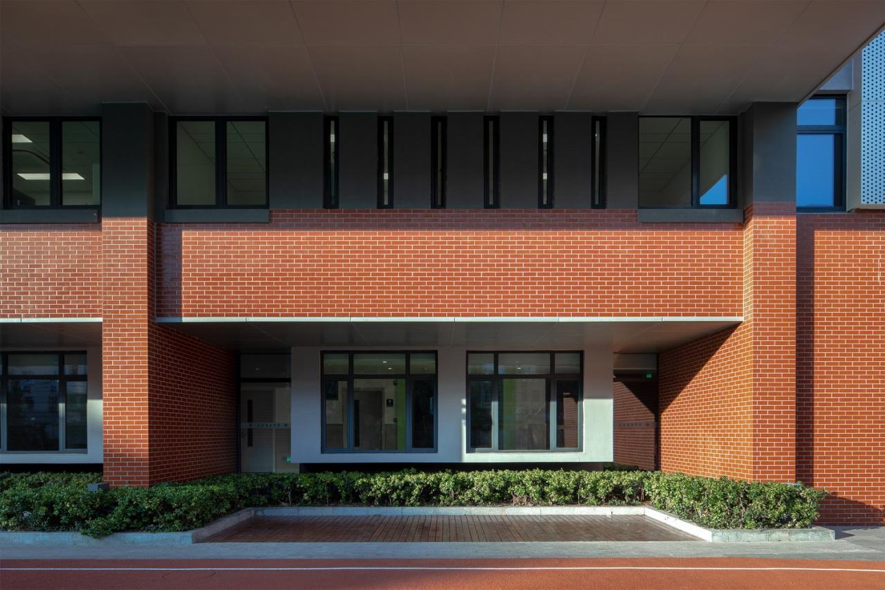 BIM建筑|兰生复旦中学国和路校区改扩建项目 / 上海华都建筑规划设计有限公司