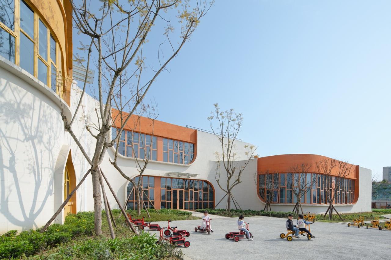 BIM建筑|成都市双流区九龙湖幼儿园 / 本末建筑　