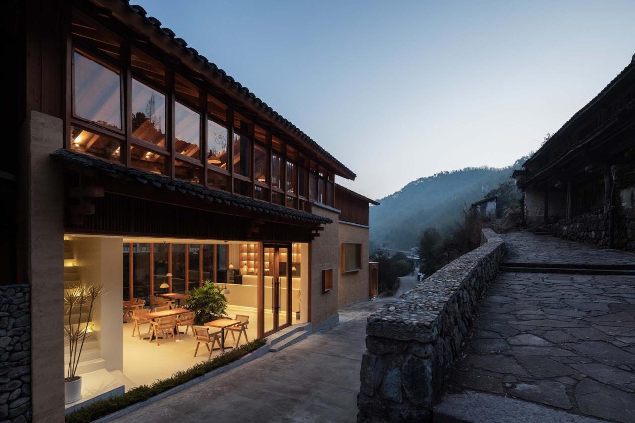 BIM建筑|奉化栖霞坑发电站改造的溪边餐厅 / 尌林建筑设计事务所