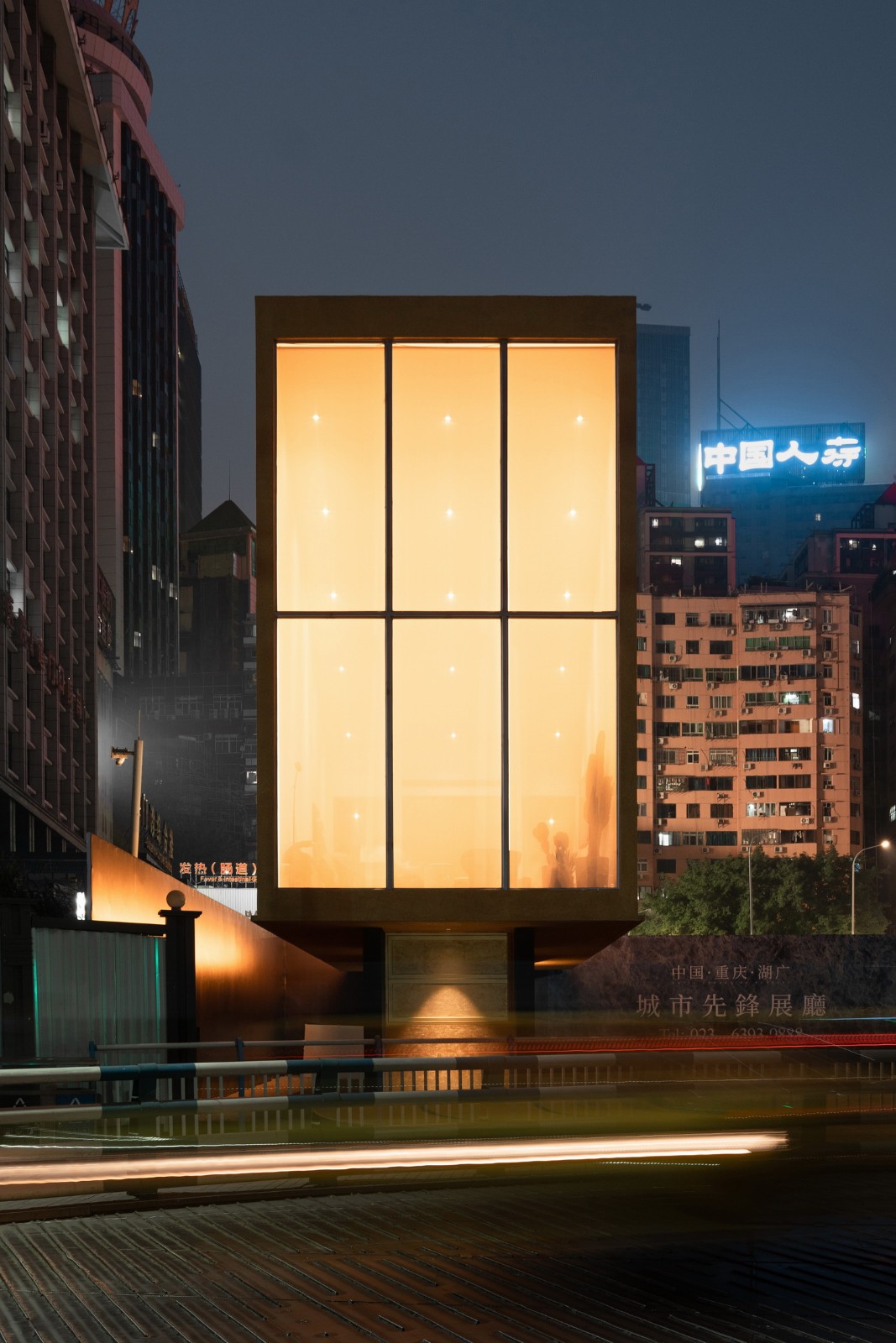BIM建筑|重庆湖广·城市先锋展厅 / 素造建筑