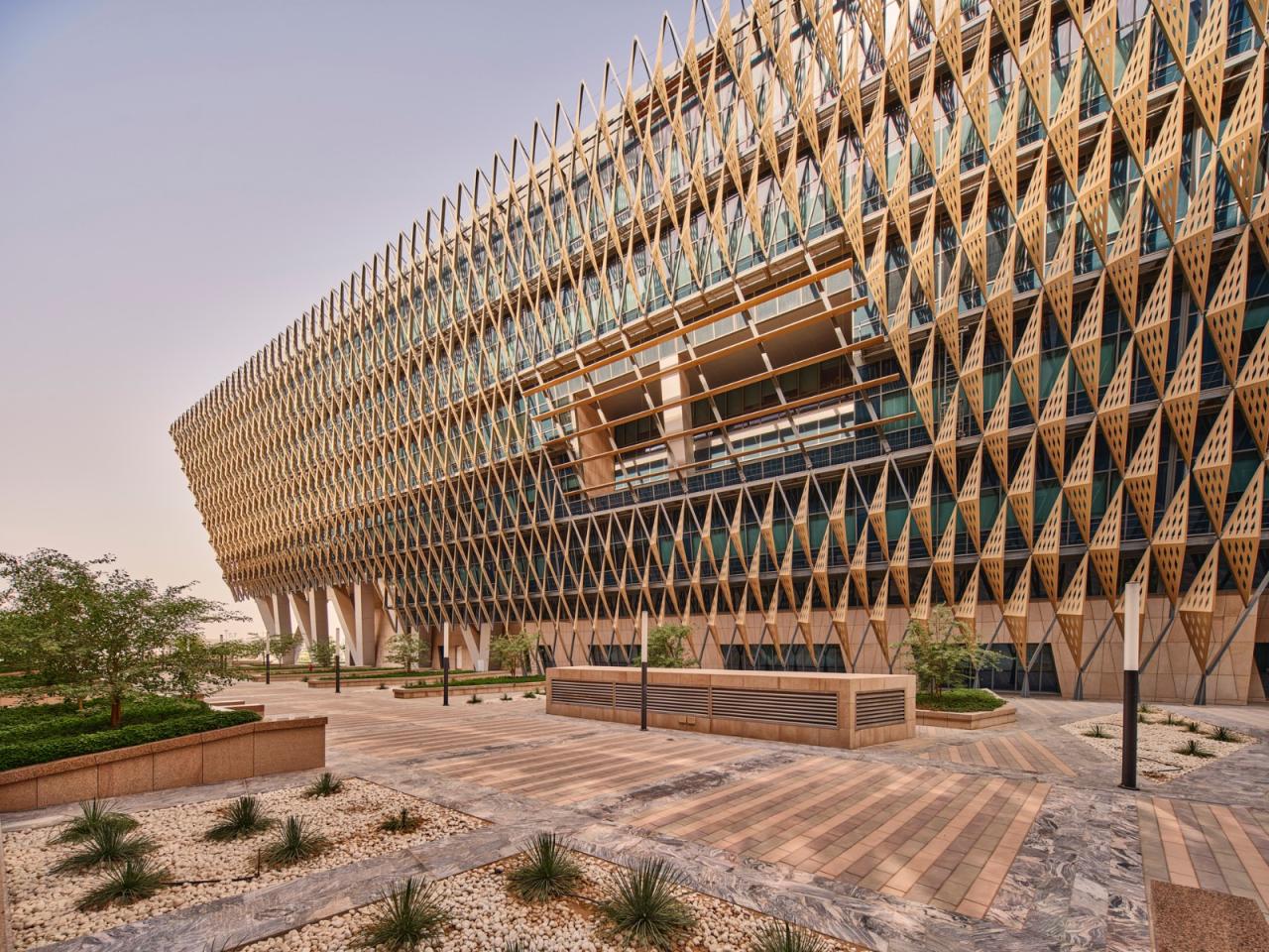 BIM建筑|科威特大学生命科学学院 / CambridgeSeven + Gulf Consult