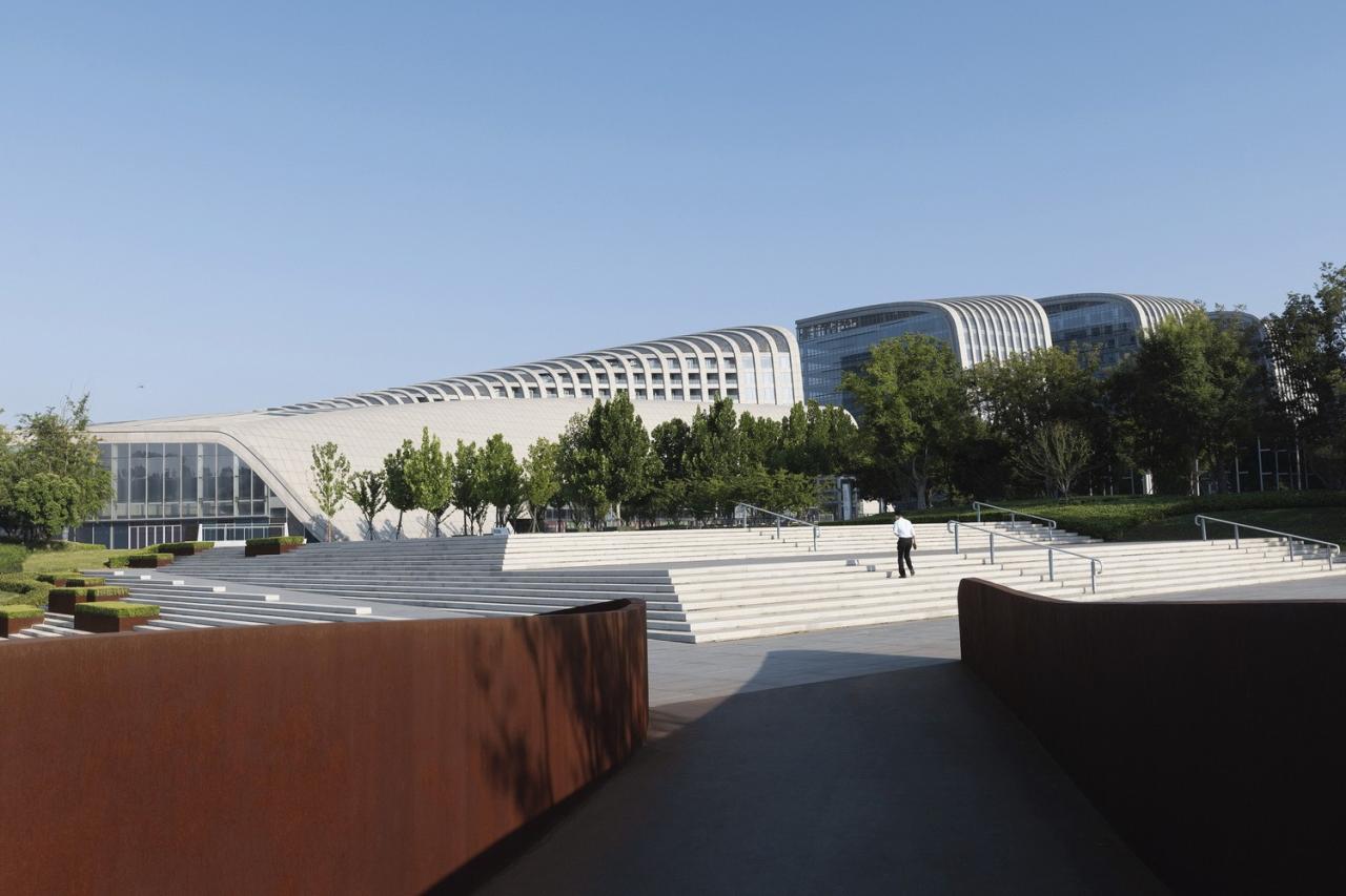 BIM建筑|高山流水、兼收并蓄的城市文化新名片—济宁市文化中心三期文化产业园 / Laguarda.Low Architects (LLA)