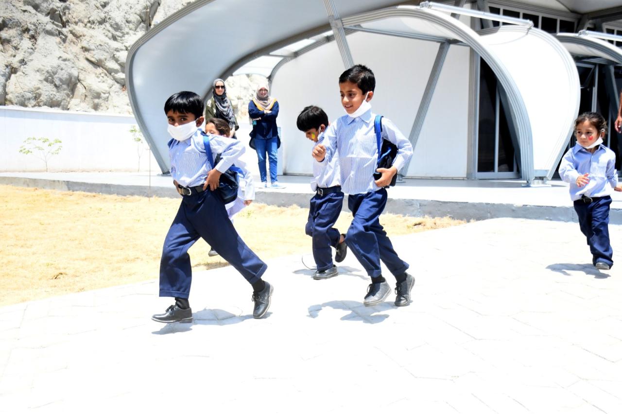 BIM建筑|一日建成的紧急避难帐篷 / 扎哈建筑事务所