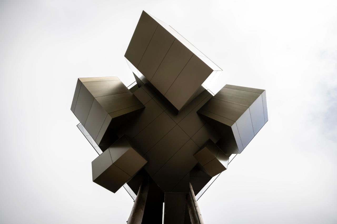 BIM建筑|“倒挂”建筑，Hubertus 酒店扩建 / noa*