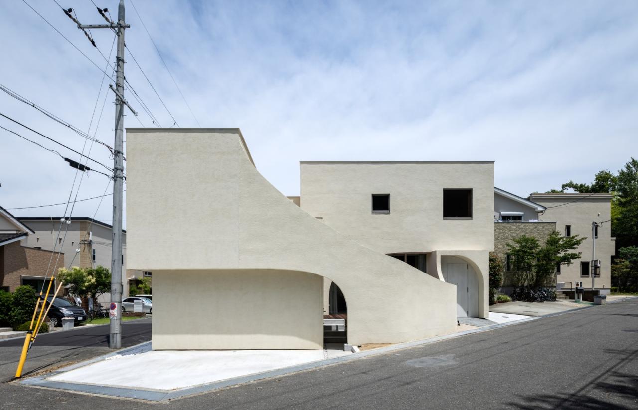 BIM建筑|曲线屋 / Daisuke Ibano, Ryosuke Fujii