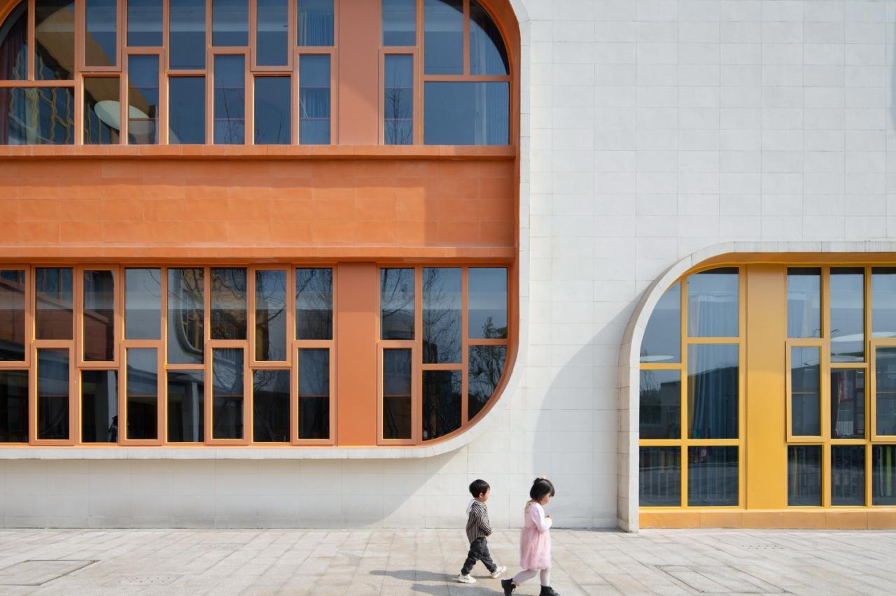 BIM建筑|成都市双流区九龙湖幼儿园 / 本末建筑　