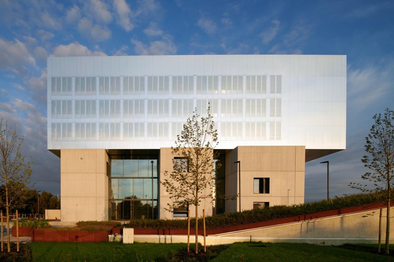 BIM建筑|东南欧创业孵化中心 / SZA d.o.o