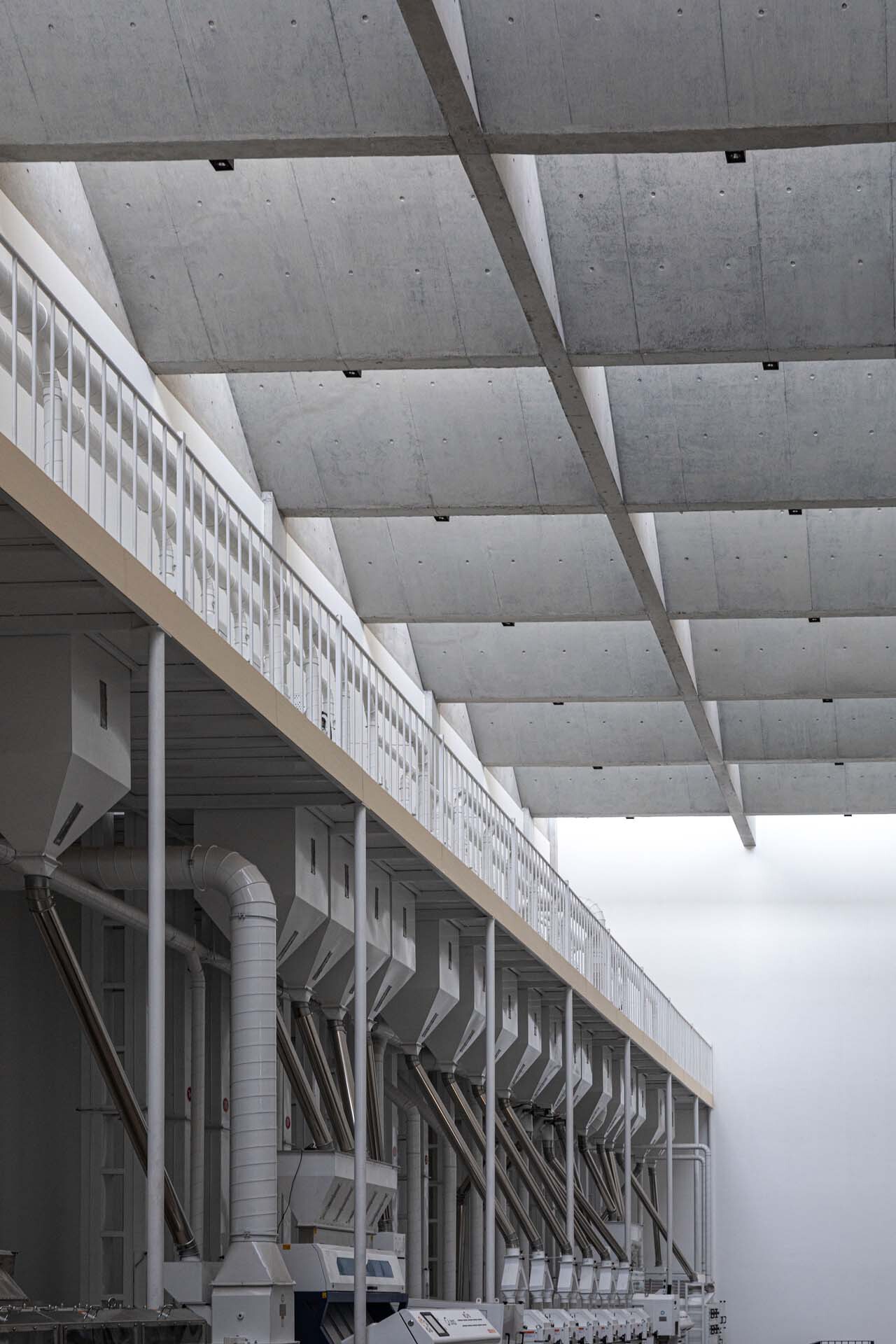 BIM建筑|宁武燕麦工厂 / 卓汉苏文建筑事务所